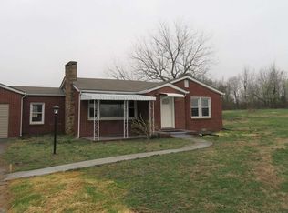 105 Kirksey Rd, Murray, KY 42071