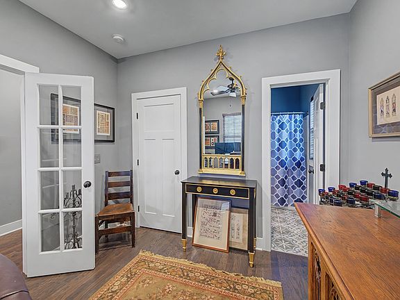 4th image of 420 Anderson Ln