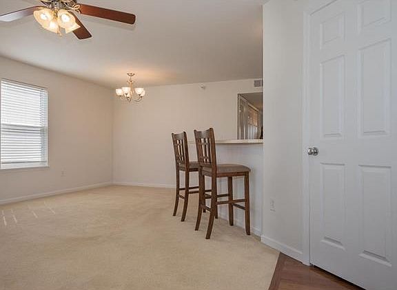 4th image of 716 Harbor Woods Dr