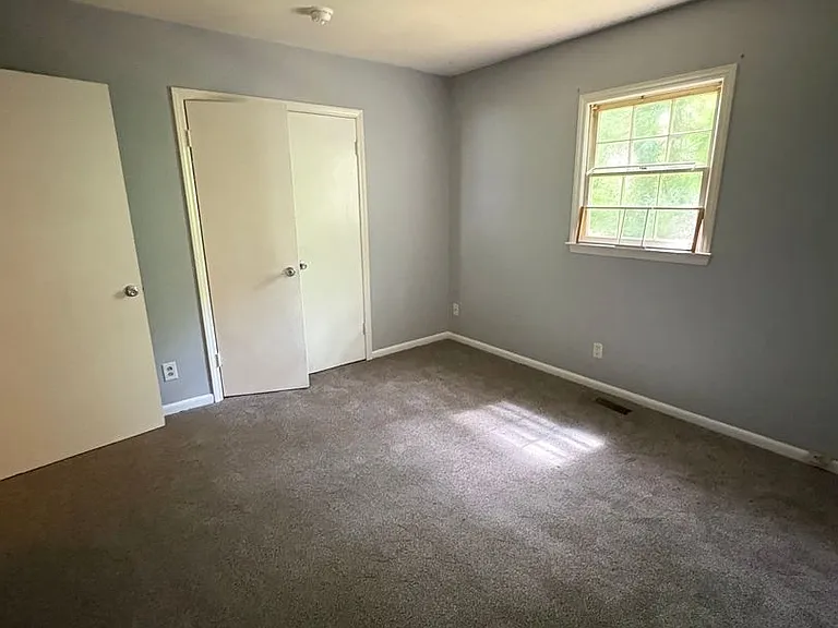 1740 Camden Rd — Photo 13