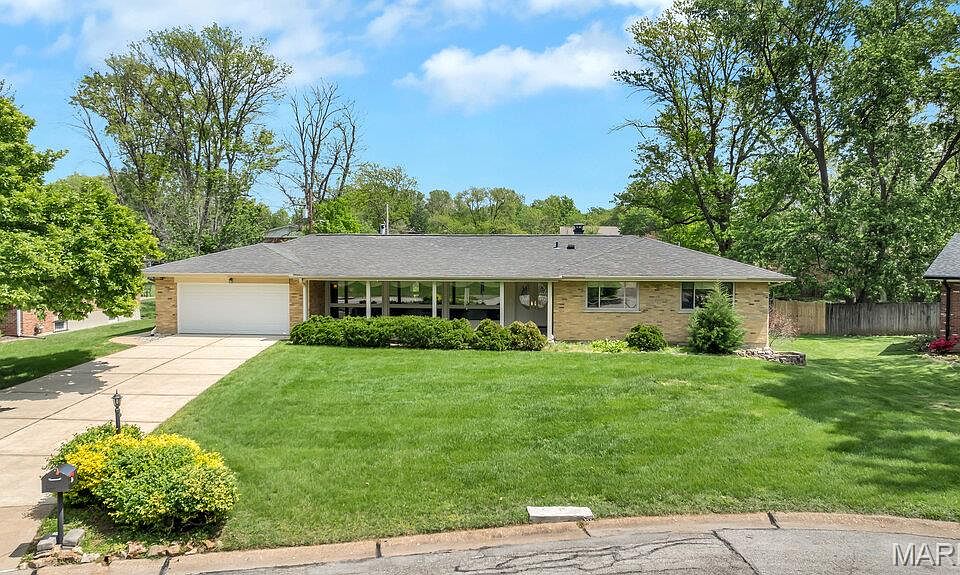 1st image of 56 Lincord Dr