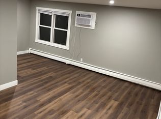 10261 Boleyn Rd #1, Dubuque, IA 52001