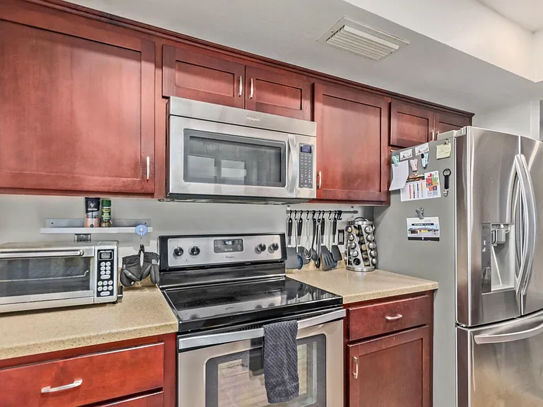 1922 E Laguna Dr — Photo 10