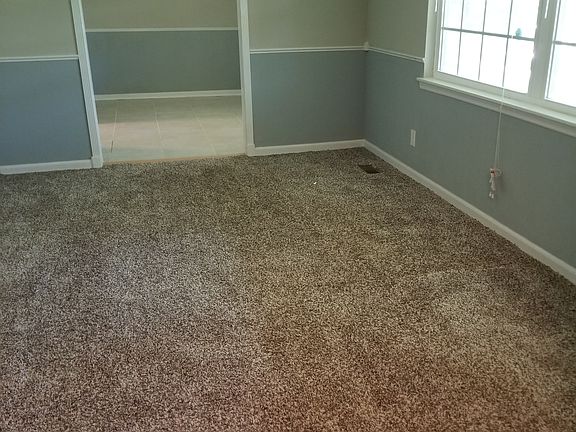 3rd image of 259 Royal Oaks Dr NE