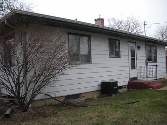 2nd image of 340 N Grandview Blvd