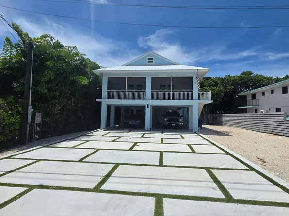 121 Dove Lake Dr, Key Largo, FL 33070