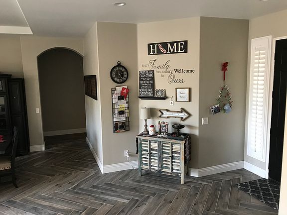 4th image of 41814 Pioneer St