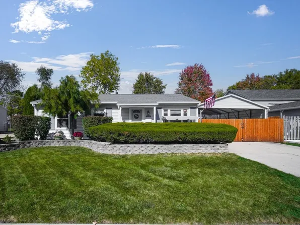 218 Gordon Ave, Romeoville, IL 60446