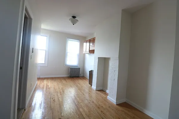 Rented by Compass | media 12