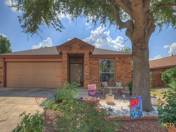 233 Woodpecker Run, New Braunfels, TX 78130