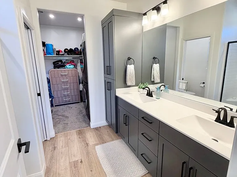 1436 E White Hollow Ln — Photo 12