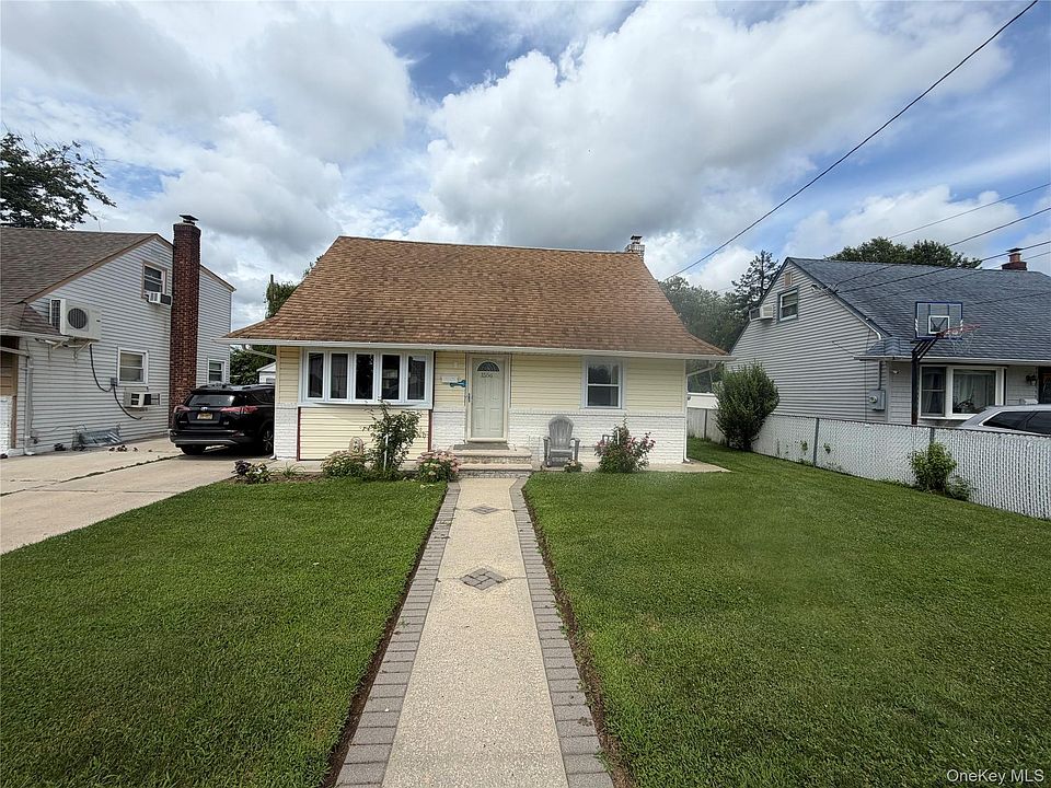 1st image of 1556 Adams Street