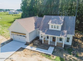 179 N Brightleaf Dr, Minnesott Beach, NC 28510
