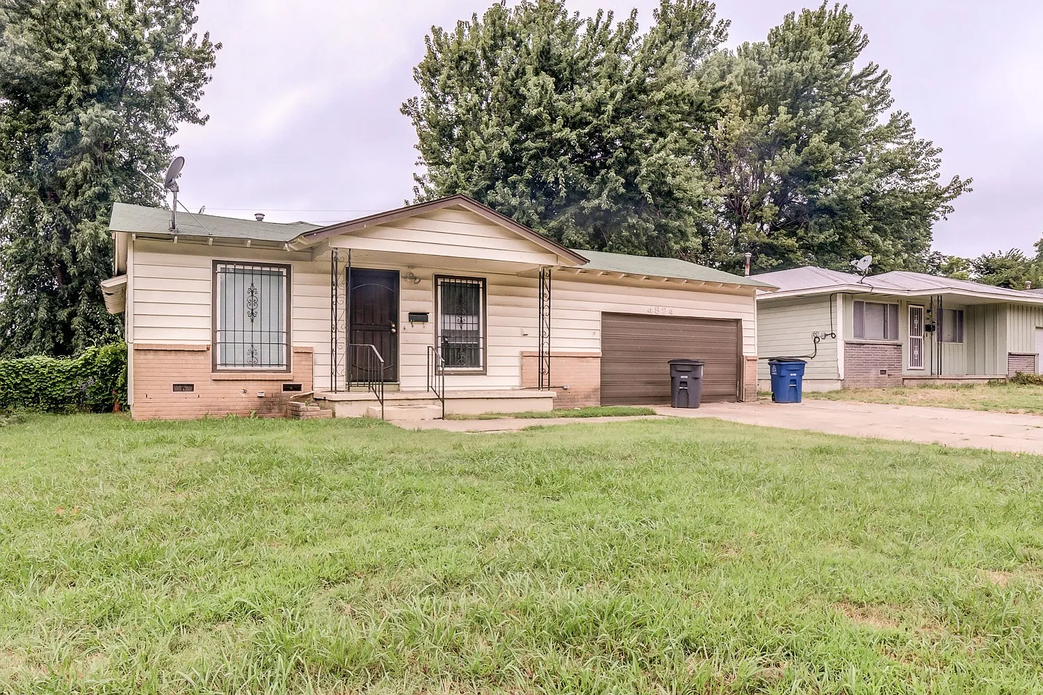 3 Bed | 1.5 Bath in North Tulsa! Accepts Section 8! — Photo 2