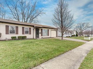 120 Willow Rd, Streamwood, IL 60107