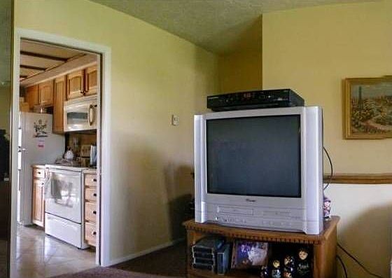 1st image of 823 Linden Dr