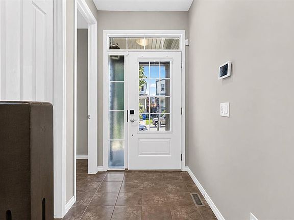 3rd image of 150 E Osborne Rise SW