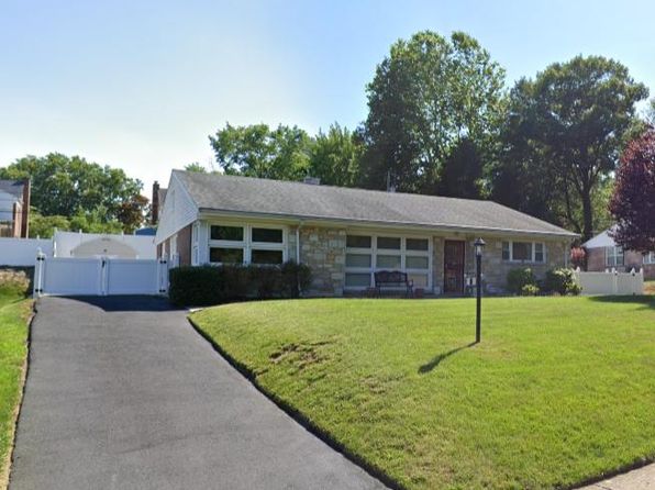 8 Edgemoor Rd