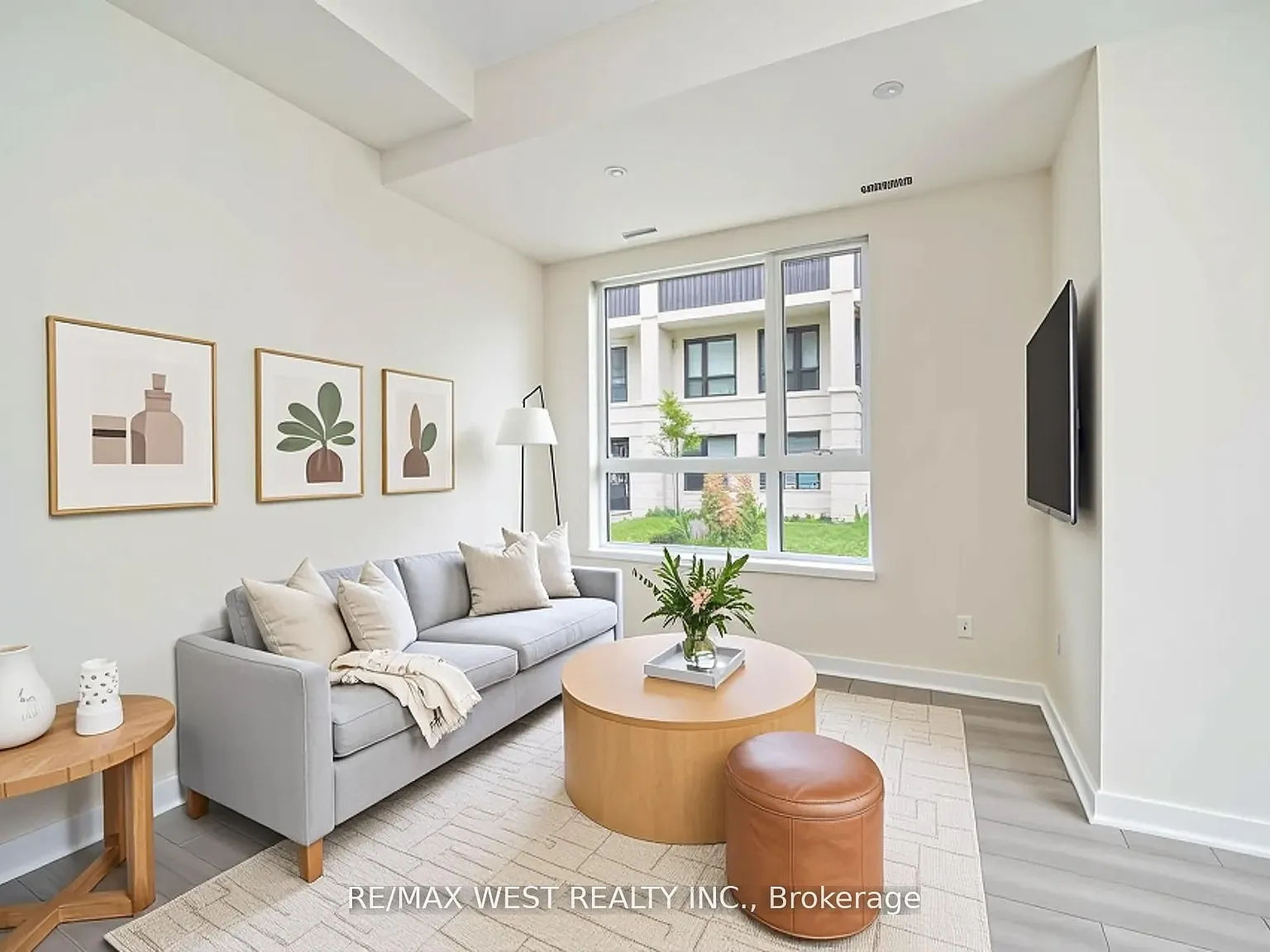 2 bed, $3,100 — Photo 2