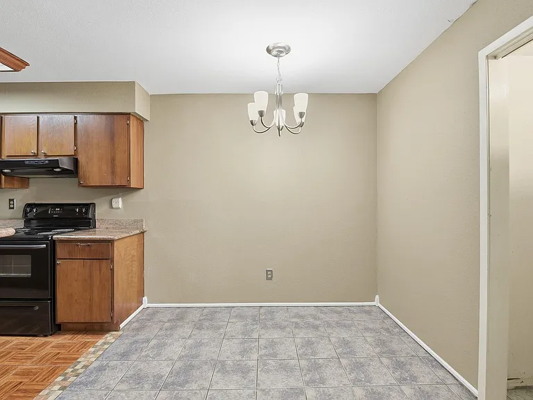 12905 Woodforest Blvd #711 — Photo 12