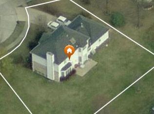 3808 Triple Crown Dr, Florissant, MO