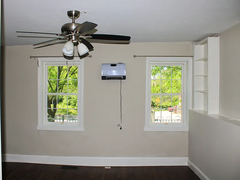 2320 Beechmont Ave #1 — Photo 5