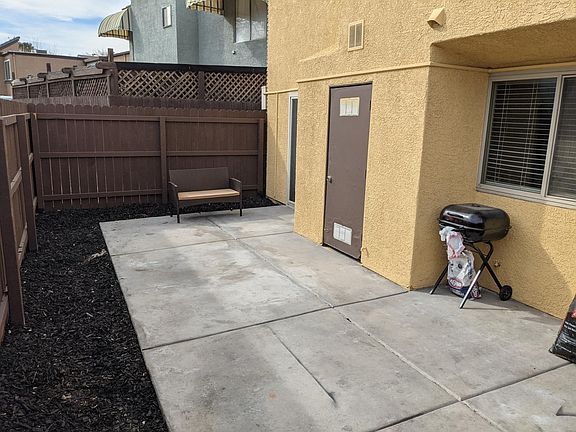 3rd image of 1417 Hialeah Dr APT C