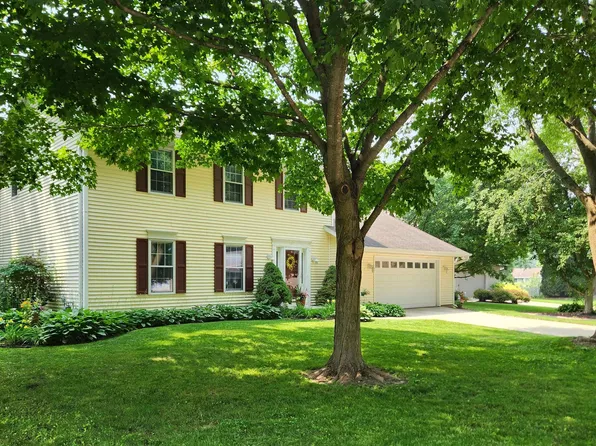3011 Angeline Ct, Green Bay, WI 54313