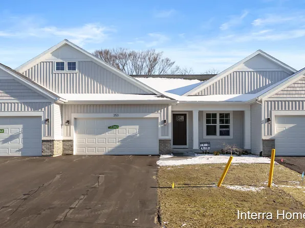 253 Hickory Valley Dr, Kalamazoo, MI 49009