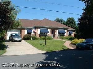 1st image of 102 Maplewood Dr