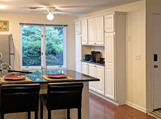 100 Wonderland Dr APT 2B, Abingdon, VA 24211