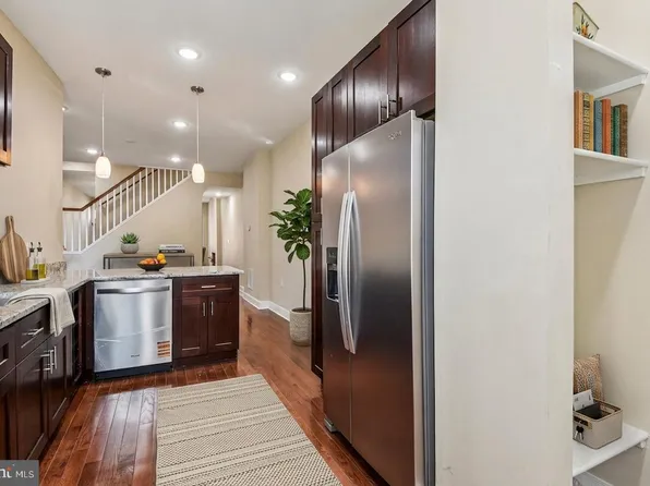 1602 N Bond St, Baltimore, MD 21213