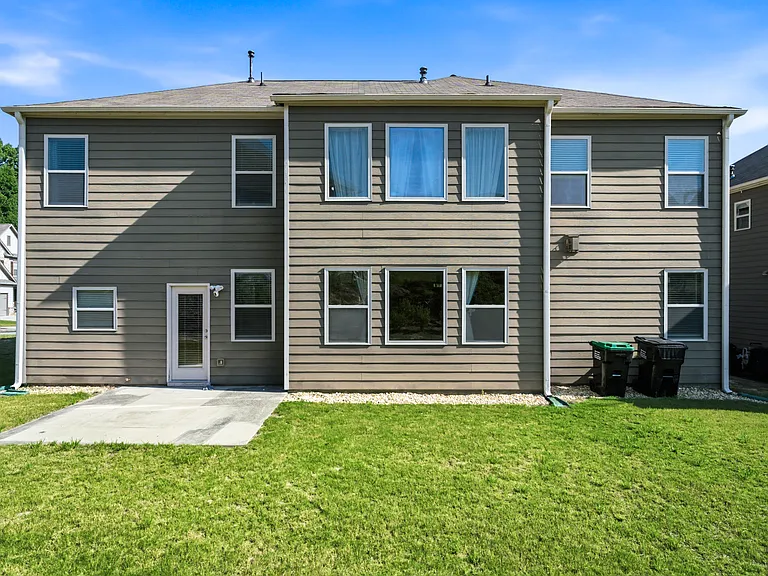 4309 Mantova Dr — Photo 26