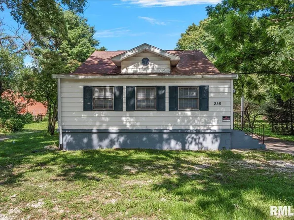 216 N Milton Ave, Springfield, IL 62702