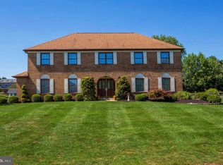 90 W Norton Dr, Southampton, PA 18966