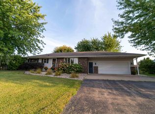 W2301 Block Rd, Appleton, WI 54915