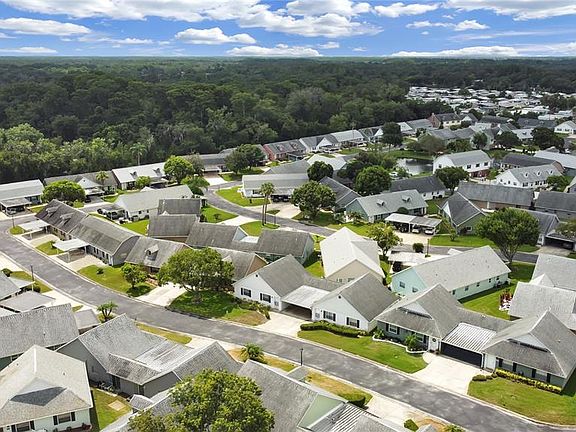 4th image of 6642 Dartmoor Ln #6642