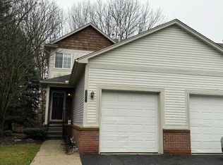 3227 Baldwin Woods Dr, Lake Orion, MI 48359