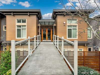 61 Pine Street #203, Edmonds, WA, 98020
