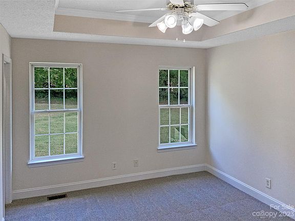 5th image of 115 Angel Oaks Dr