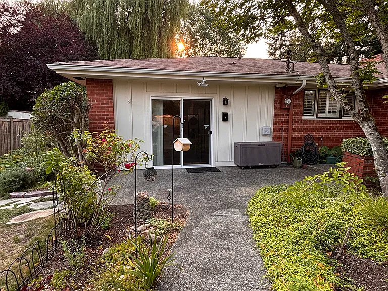 84th Ave W — Photo 1