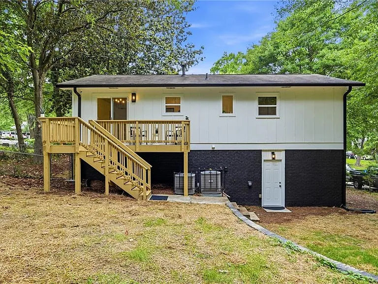 3270 Belfort Rd SE — Photo 35
