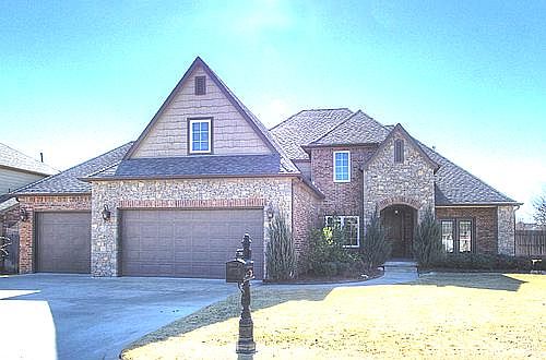 1st image of 7904 S 92nd Pl E
