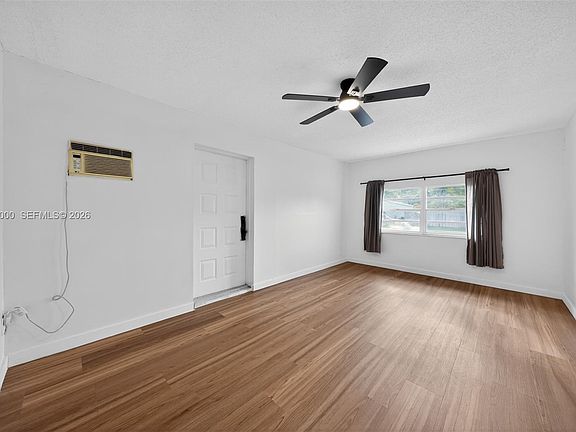 5th image of 11550 SW 112th Ave