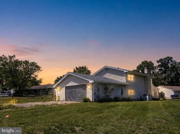 2413 Pinefield Rd, Waldorf, MD 20601