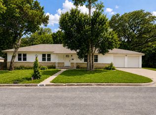 4600 Robinwood Dr, Waco, TX 76708