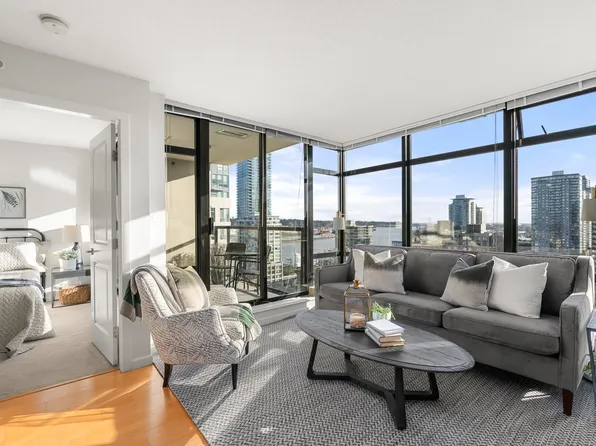 610 Victoria St #1103, New Westminster, BC V3M 0A5