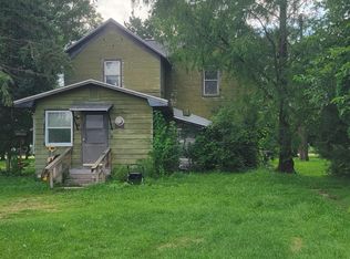 11021 S Turtle Town Hall Rd, Beloit, WI 53511