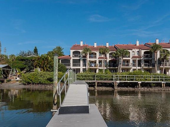 4th image of 140 Marina Bay Dr