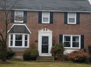 252 Colonial Park Dr, Springfield, PA 19064